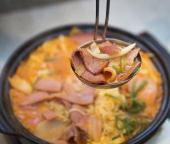  〔캠핑용 밀키트〕 맛집에서 먹던 장금수 부대찌개 밀키트 집에서 간편하게 먹을 수 있다고? feat. 캠핑국물요리