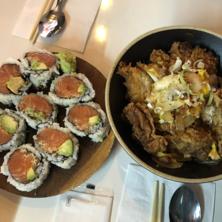  [서울] 익선동 연어맛집 종로초밥 맛집 "롤인익선" 내돈내산
