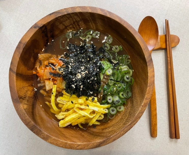  도토리묵사발 도토리묵밥 냉면육수로 돼지런하게 사계절내내 즐겨요