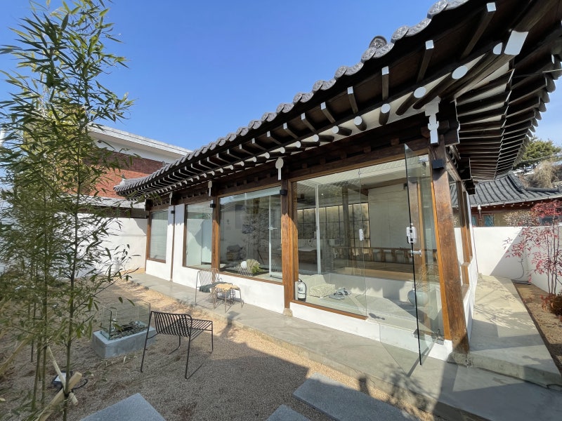 [전주 감성숙소] 실내 자쿠지가 있는 전주 한옥 신상숙소 자세한 1박 후기 : 네이버 블로그