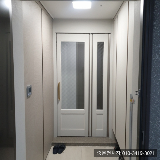  시흥배곧2차이지더원에듀그린 스윙도어 현관중문 시공사례