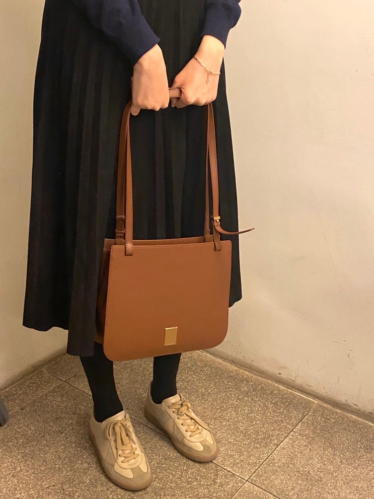  쿠론 데일리백 멜리아 릴레(Melia Lillet) 숄더 28 리뷰