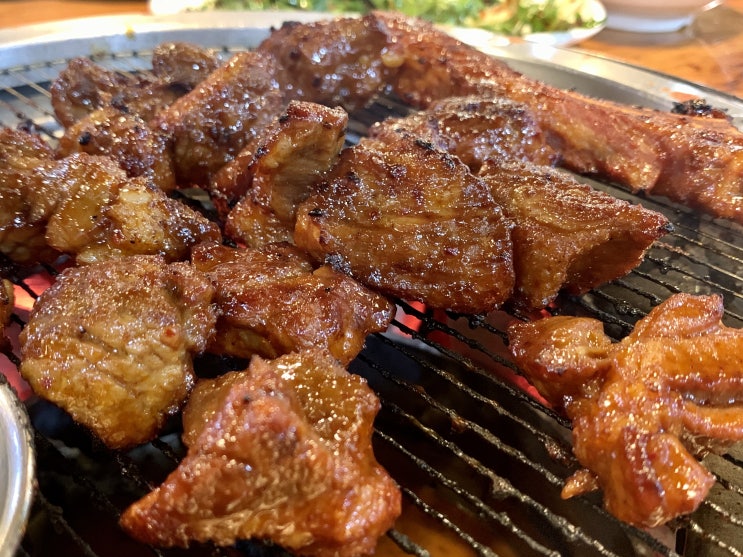  호매실 맛집 인생 돼지갈비에 한정식 반찬 선달네 숯불갈비