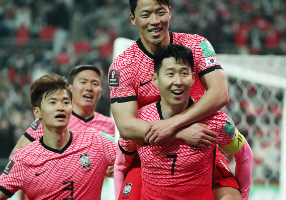 11년만에 승리! 손흥민 김영권이 한점씩! 2:0으로 이란 격파!