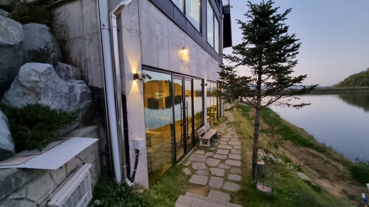  [포천 카페 퍼르] PERR 드라이브 가기 좋은 호수 뷰,저수지 뷰 이쁜 포천 카페