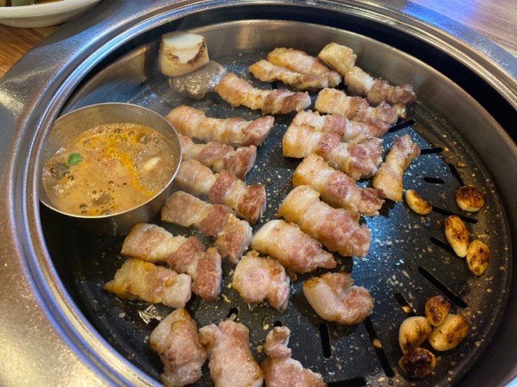 [강북구청 맛집] 삼덕식당수유점_통삼겹 맛집, 숙성 통삼겹 맛집, 수유역 삼겹살 맛집, 돼지고기구이
