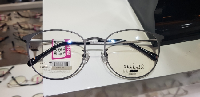 평촌 안경점 으뜸플러스안경 평촌학원가점 나에게 딱 맞는 안경 발견