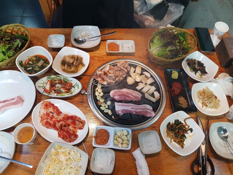  상동 삼겹살 푸짐하고 맛깔난 반찬 상동 회식장소로 부천 하누야