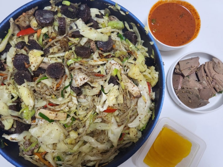  전주 익산집 / 택배로 받아먹는 푸짐한 신림 백순대 맛집