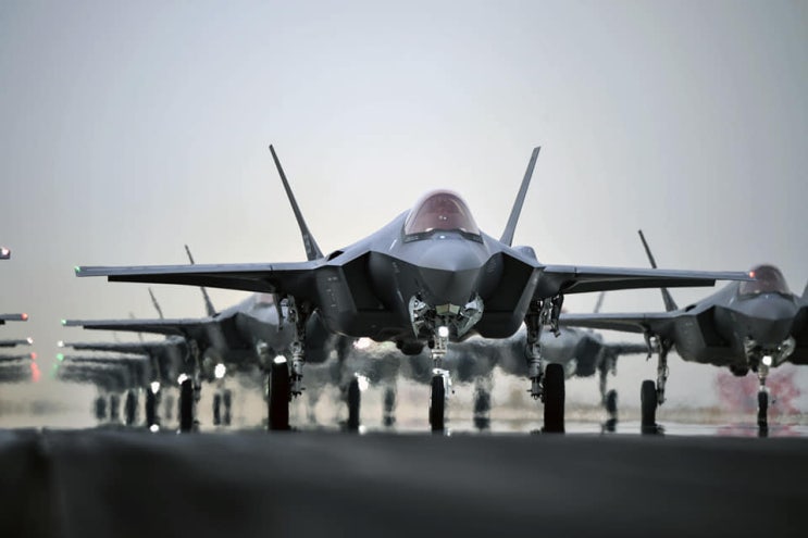 [국방동향] 공군, F-35A 대거 동원 활주훈련 '<b>엘리펀트 워크</b>' 실시