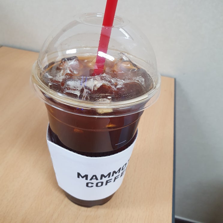  맘모스커피 매머드커피 아이스아메리카노 가성비 굳굳