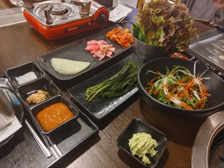  종각 젊음의 거리 숙성 삼겹살 맛집 숙달돼지 (feat. 꽃살)