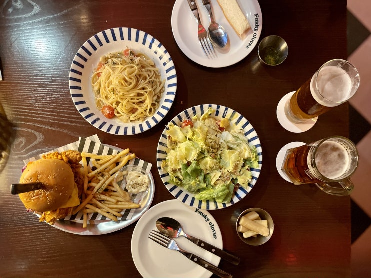 전포 신상맛집 펑키클로버 Funky clover 힙한 분위기 전포동맛집추천 전포 신상맛집 펑키클로버 Funky clover 힙한 분위기 전포동맛집추천