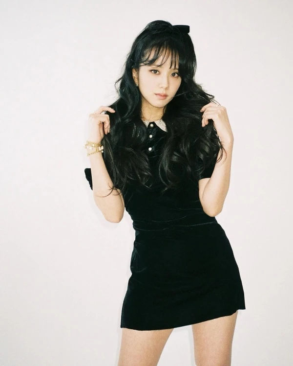 디올 글로벌 앰버서더 블랙핑크 지수, 가방 속 최초 공개 "멤버들도 탐낸 아이템은?" 디올 글로벌 앰버서더 블랙핑크 지수, 가방 속 최초 공개 "멤버들도 탐낸 아이템은?"