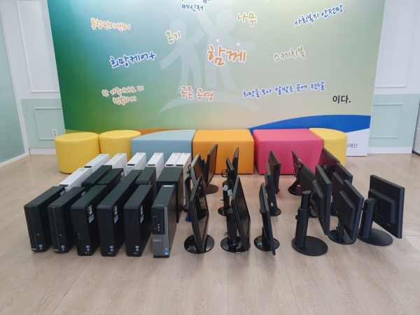  [남양주시복지재단] 피그뿡 임대규 대표, 남양주복지재단에 PC 8대를 업그레이드 하는 재능 기부(2021.04.12.)