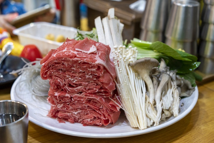  사우동 불고기 - 사우동 고기집에서 푸짐하게 산더미불고기