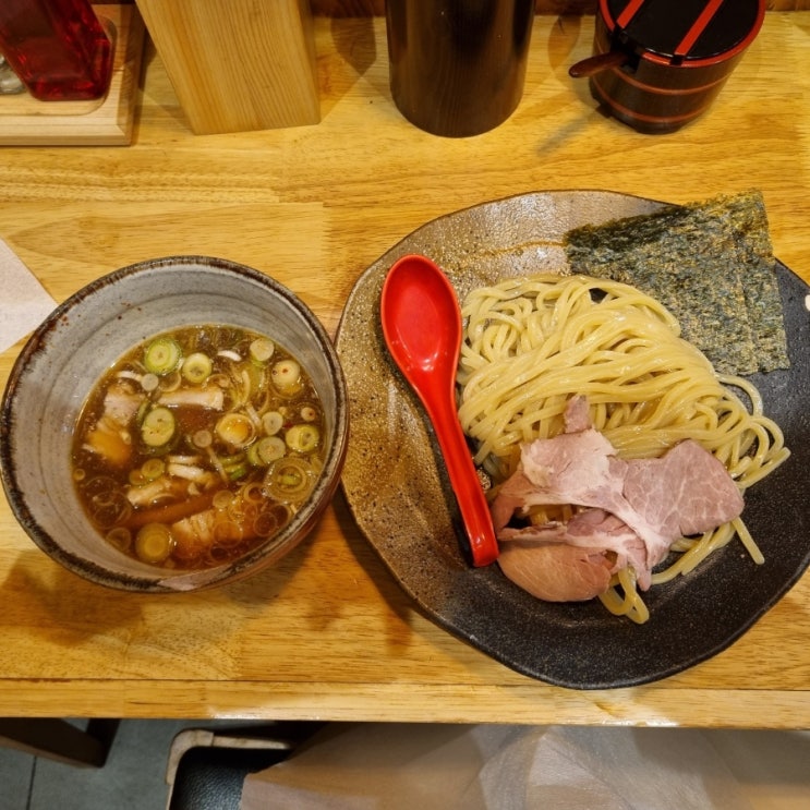 홍대츠케멘-츠케루, 친절하고 아늑한 츠케멘 맛집