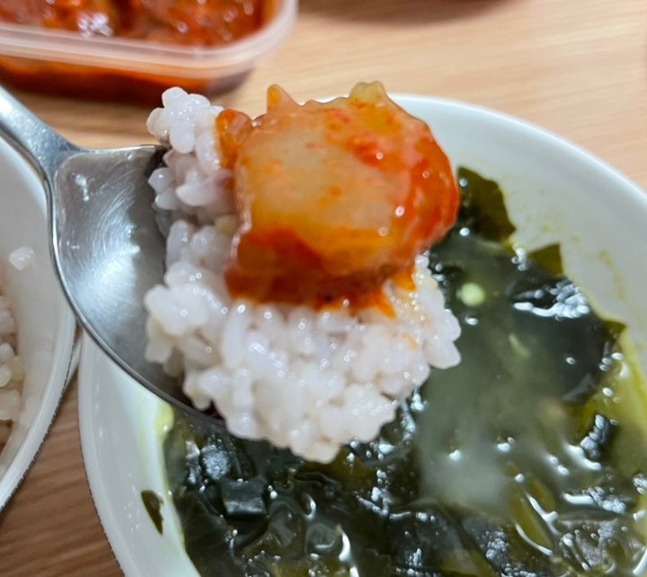  순살꽃게장 저염어리굴젓 올가니끄의 고급진 찬들