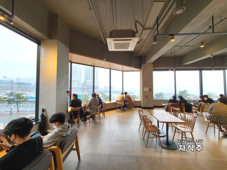  여수 웅천동 오션뷰 카페 스타벅스 여수웅천점