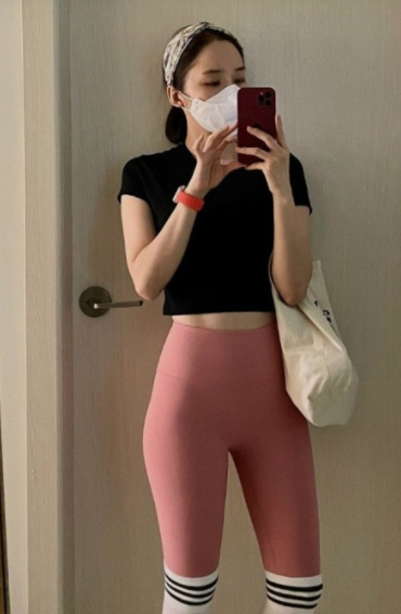 윤태진 아나운서 몸매 골반 레깅스 운동복 인스타그램 골때녀