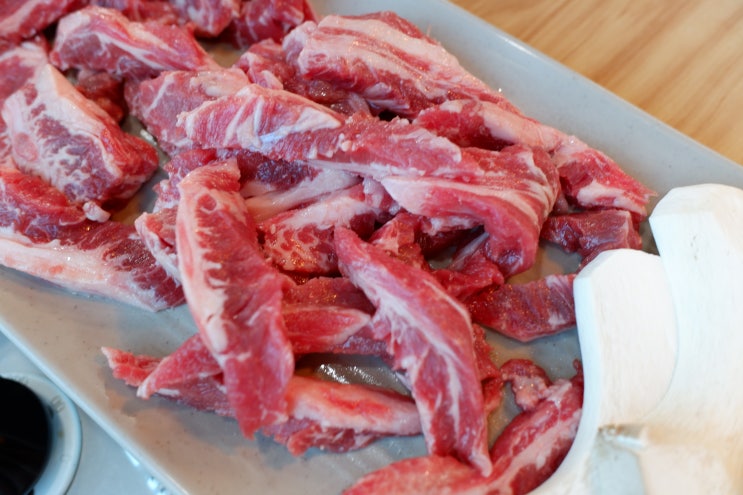  덕산온천맛집 신우애와보소에서 갈비살구이