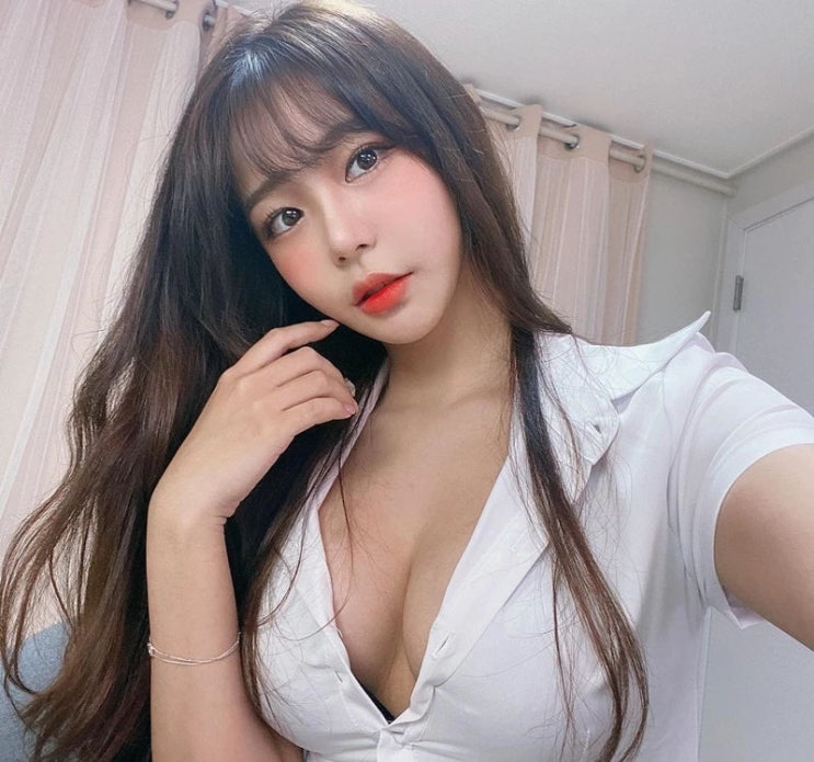BJ 하루가 폭로한 남자 아이돌, "멘탈은 남다르다. 장전 좀 하고 오겠다" 의미심장한 글 남겨 BJ 하루가 폭로한 남자 아이돌, "멘탈은 남다르다. 장전 좀 하고 오겠다" 의미심장한 글 남겨