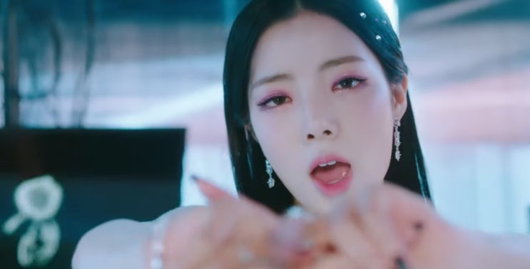  [MV] 퍼플키스 _ 맴맴 [뮤비/가사/듣기]
