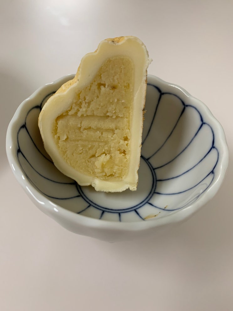 전자레인지에 돌려먹으면 맛있는 춘천 감자빵 (feat. 감자 효능) 전자레인지에 돌려먹으면 맛있는 춘천 감자빵 (feat. 감자 효능)