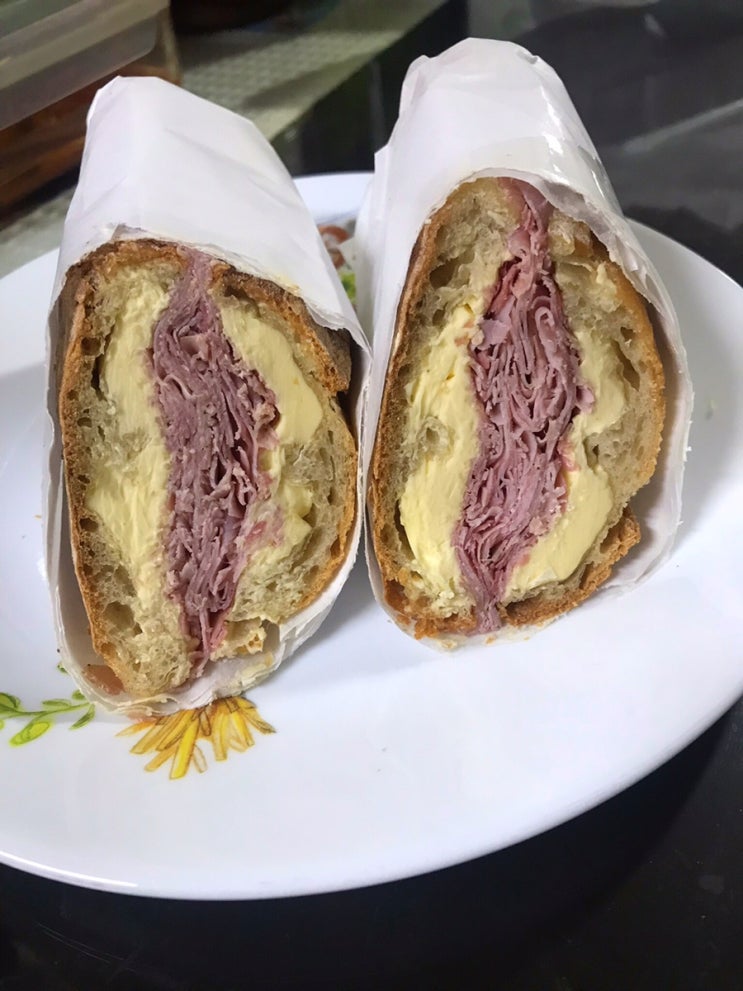  [망원동/맛집] 봄 피크닉 갈 때 챙겨가면 좋을 잠봉 뵈르 샌드위치 '소금집 델리'