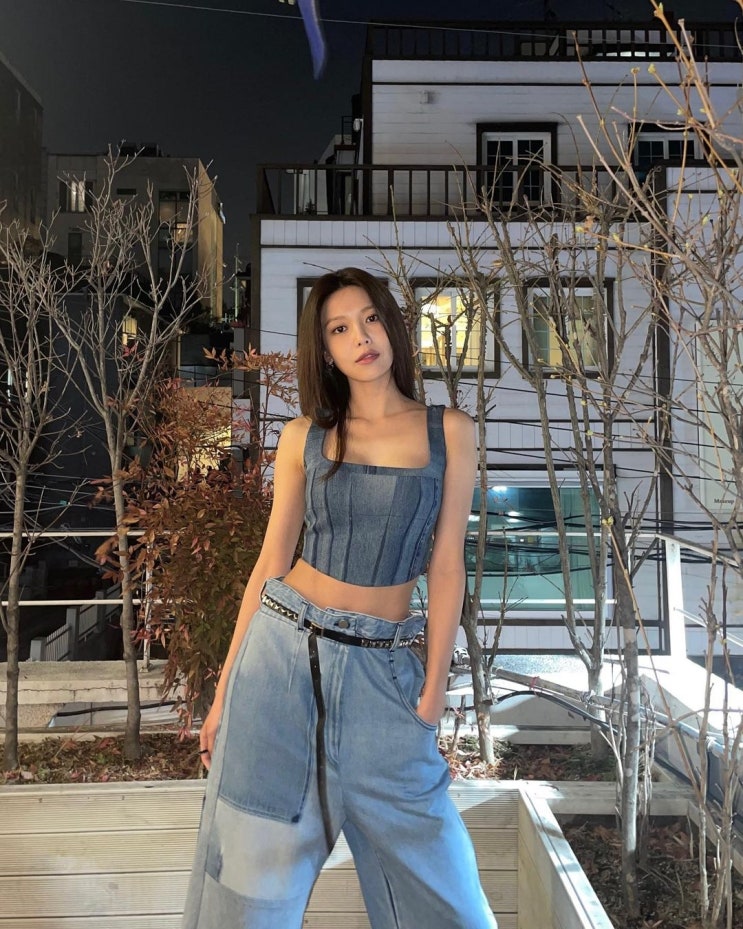 소녀시대 멤버 수영, 소문만 무성한 컴백 상황 "준비됐니?" 한마디에 설레는 팬심 소녀시대 멤버 수영, 소문만 무성한 컴백 상황 "준비됐니?" 한마디에 설레는 팬심