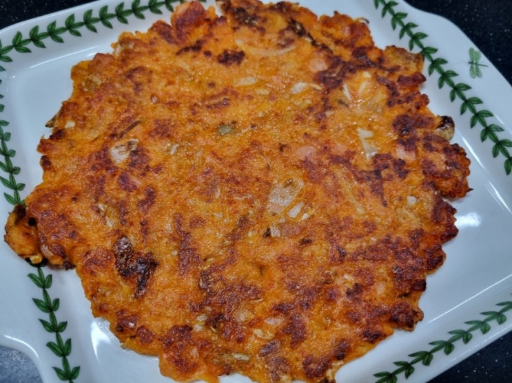  비오는날 김치전 바삭바삭한 김치전 레시피 간단한 김치전