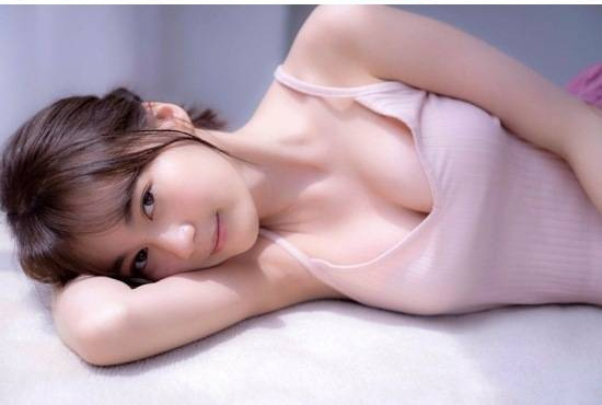  노기자카46의 글래머 멤버 이쿠타 에리카 두 사람의 계절(二人セゾン)