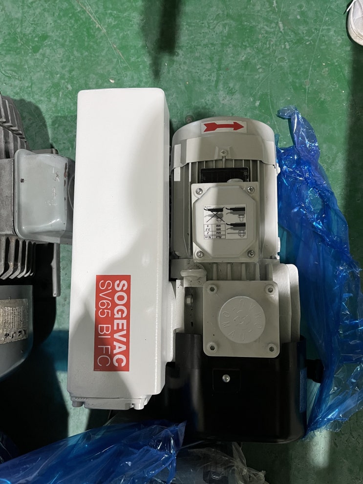  진공종합상사_SOGEVAC LEYBOLD SV 65 BI FC 진공펌프