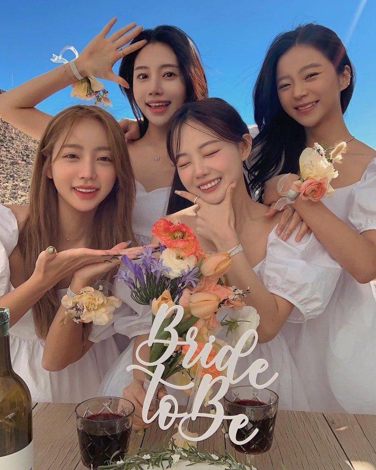 미국 LA 여행 중인 홍영기, 사막에서 진행한 브라이덜 샤워 사진 공개 미국 LA 여행 중인 홍영기, 사막에서 진행한 브라이덜 샤워 사진 공개