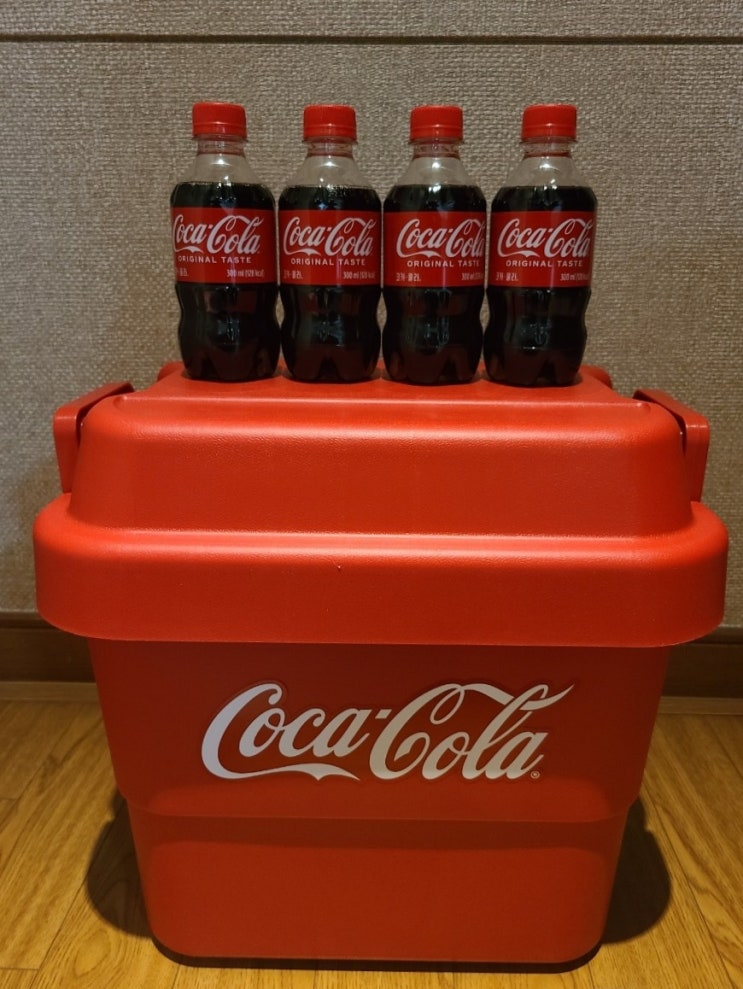 귀엽고 편리한 코카콜라 카고박스 귀엽고 편리한 코카콜라 카고박스