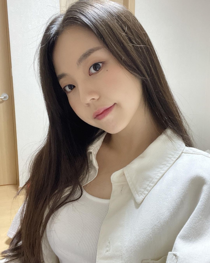원더걸스 출신 안소희, 투명하고 맑은 피부 자랑하며 '서른 아홉' 마지막 아쉬워 원더걸스 출신 안소희, 투명하고 맑은 피부 자랑하며 '서른 아홉' 마지막 아쉬워