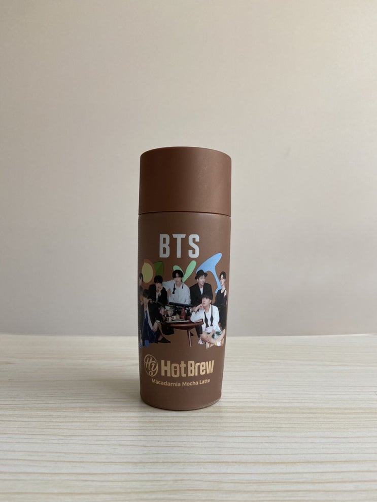  핫브루 마카다미아 모카라떼 BTS 스페셜 에디션 100원에 겟! 맛은?