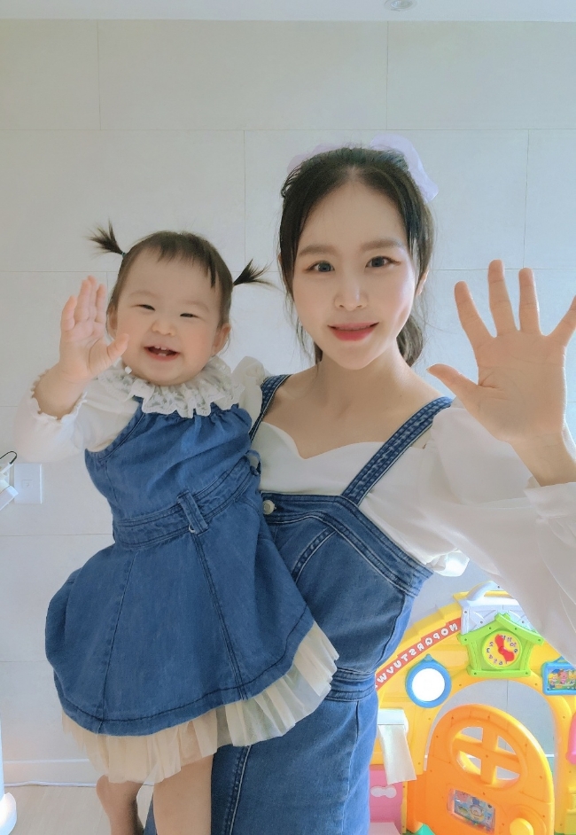  엄마 딸 커플룩 카일리 제너 딸맘룩 따라해 보았어요