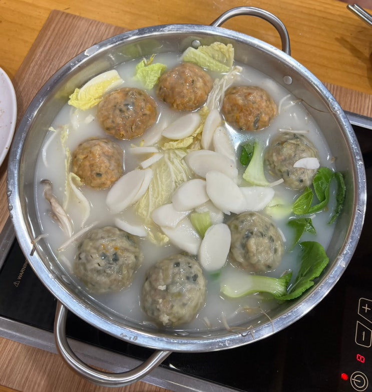 광명사거리맛집 굴림만두전골 평양메밀광명7호점 다양한 메밀 음식을 판매해요 광명사거리맛집 굴림만두전골 평양메밀광명7호점 다양한 메밀 음식을 판매해요