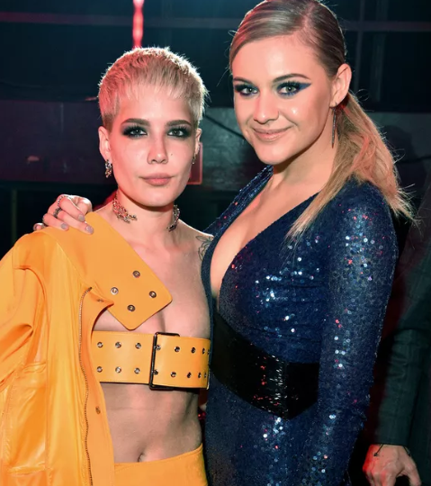 Kelsea Ballerini는 '거의 하지 않았다'고 밝혔습니다. '내 최선을 다해라': 나는 '그림자 없는'을 의미했습니다. Kelsea Ballerini는 '거의 하지 않았다'고 밝혔습니다. '내 최선을 다해라': 나는 '그림자 없는'을 의미했습니다.