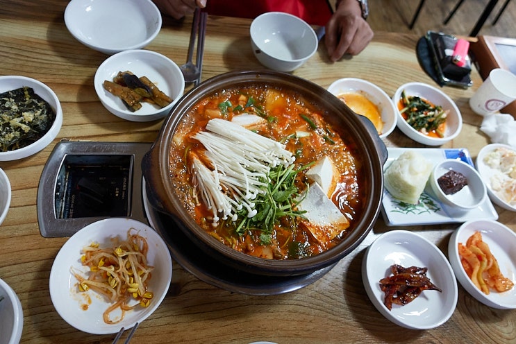  아산 맛집 유명한 한식집 어두육미 동태찌개 그리고 돌솥밥 .