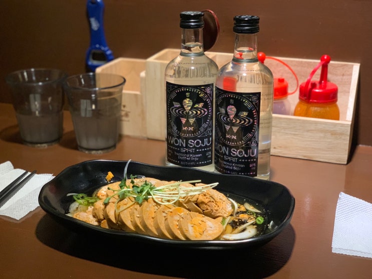 [홍대입구역/홍대/동교동] 이지키친(EASY KITCHEN), 원하는 음식이 뚝딱뚝딱 나오는 안주 맛집 심야식당(feat. 안키모, 원소주)