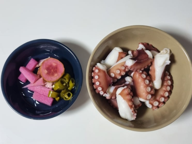[문어요리] 남해앞바다 싱싱한 자연산돌문어로 맛있는 음식해먹기