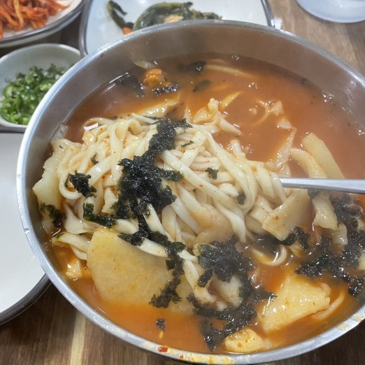  속초 현지인 맛집 옛날수제비 장칼제비