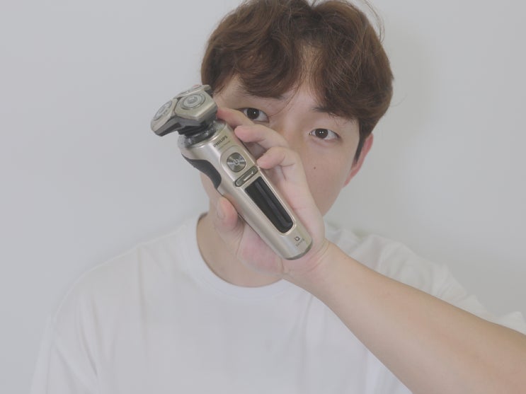  핍립스 SkinIQ 9000 프레스티지 면도기 추천, 30대 초반 남자 선물 고민하지마!