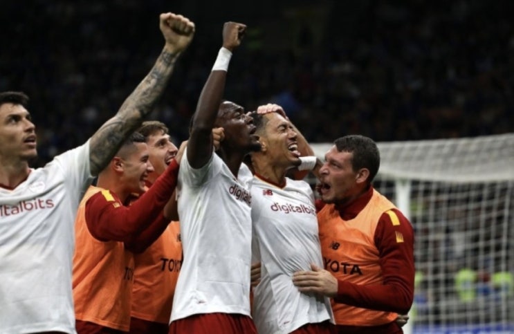 UEL 2022-23 UEFA 유로파리그 조별리그 3차전 AS로마 베티스 브라가 위니옹SG(로얄 위니옹 생질루아즈) 올림피아 카라바흐 프라이부르크 낭트 UEL 2022-23 UEFA 유로파리그 조별리그 3차전 AS로마 베티스 브라가 위니옹SG(로얄 위니옹 생질루아즈) 올림피아 카라바흐 프라이부르크 낭트