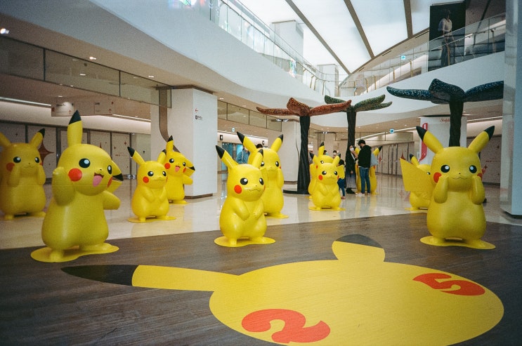  <귀가트이는영어> Pokemon Bread Craze in Korea _ make a comeback, resort to, hit stores, get one's hands on