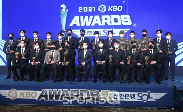  2022 KBO 마지막 주 정규시즌 아직 남겨진 경쟁부문 정리!! 플레이오프는 누가 가나? 타이틀 수상은 누구? 이대호 마지막 경기는 언제?