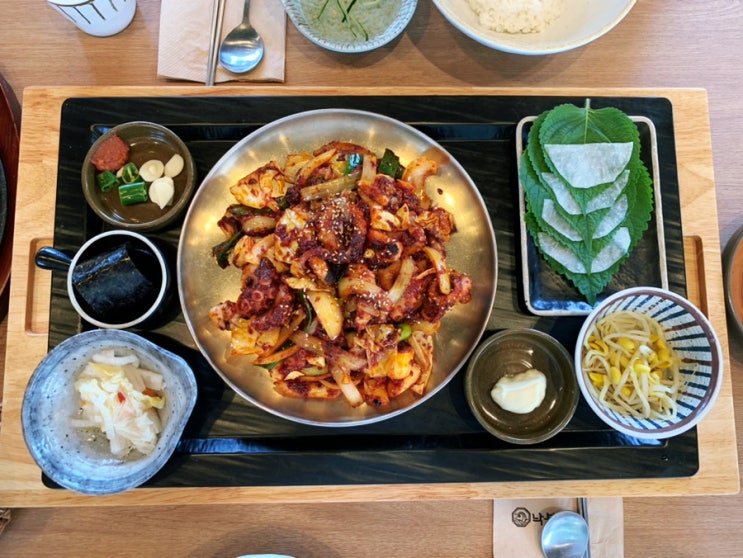 부산 송정맛집 "낙불집" 바다보며 먹는 낙지볶음맛이란! 분위기좋고 불맛나는 낙지볶음이라 굿굿! "낙불한상" 시키면 불고기도 나와서 아이와도 함께 식사하기 좋더라고요! 부산 송정맛집 "낙불집" 바다보며 먹는 낙지볶음맛이란! 분위기좋고 불맛나는 낙지볶음이라 굿굿! "낙불한상" 시키면 불고기도 나와서 아이와도 함께 식사하기 좋더라고요!