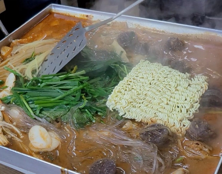 지동 순대타운 가장 핫한 수원 원조엄마네 지동 순대타운 가장 핫한 수원 원조엄마네